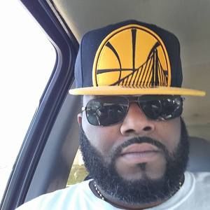 Meet your Posher, Larry